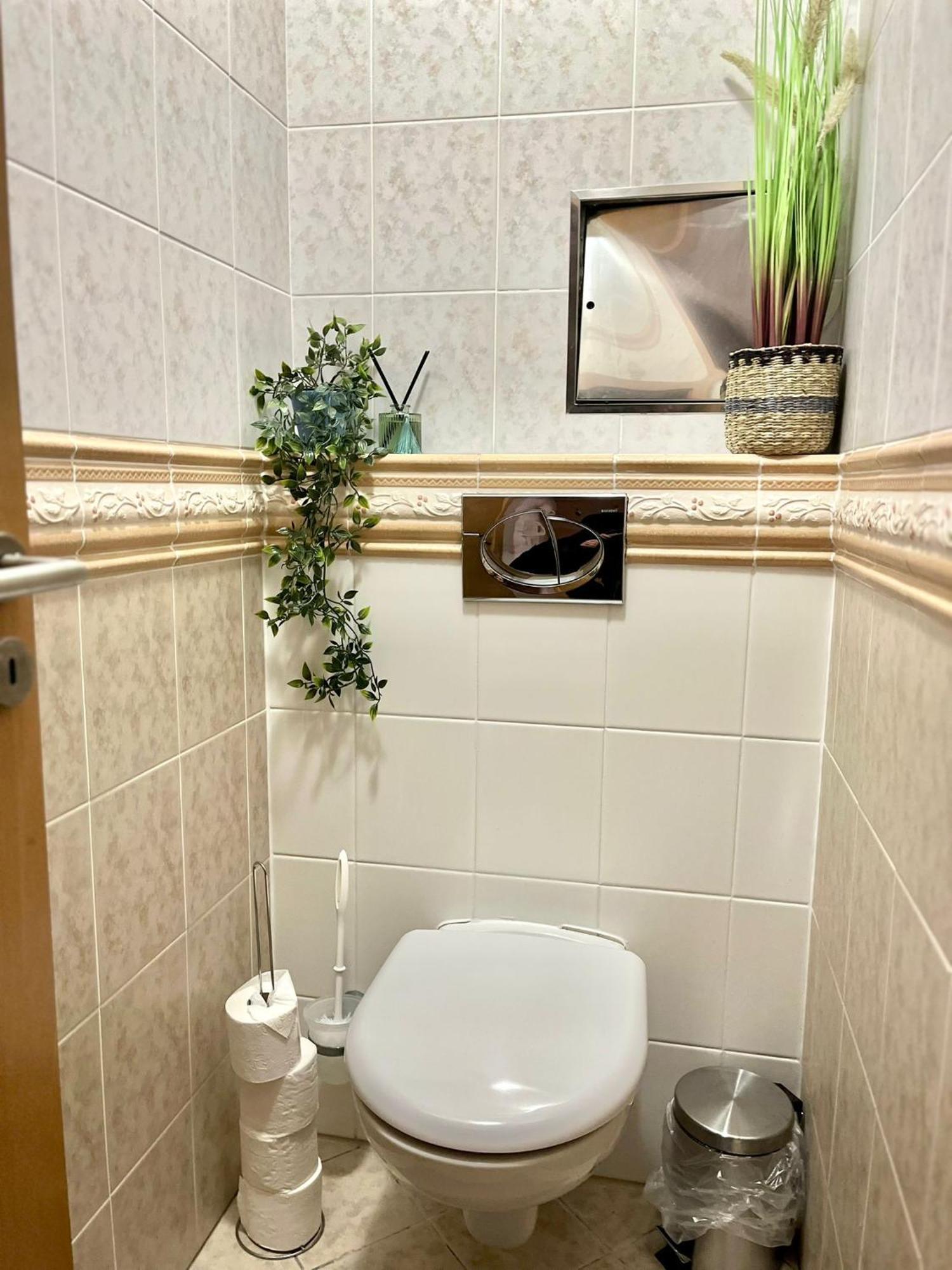 Apartment Tina - Old Town, Ac, Free Private Parking Bratislava Exteriör bild